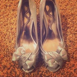 Nina Forbes Silver Womens Heels Size 6.5